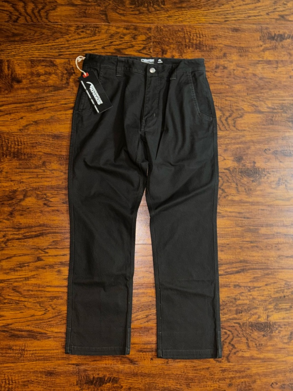 Mountain Khakis Classic Fit Men’s 32x30 NWT Jackson Grey Organic Cotton Pants